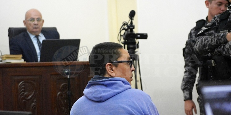 “SOY INOCENTE DE TODO”. De Menes aceptó declarar ayer y negó la acusación por la que podría ser condenado a prisión perpetua.