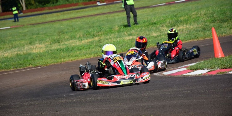 PLENO. Valentino Silveira volvió a ganar en Escuela y se encamina al título.