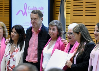 “No podemos evitar la aparición del cáncer pero sí detectarlo a tiempo”