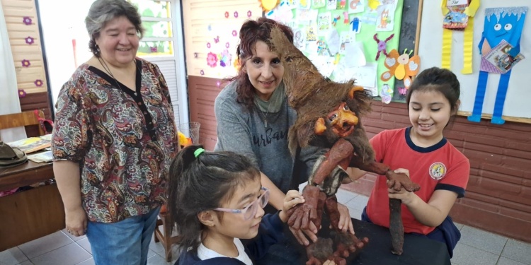 APRENDER JUGANDO. Charlas talleres sobre mitos y leyendas en las escuelas.