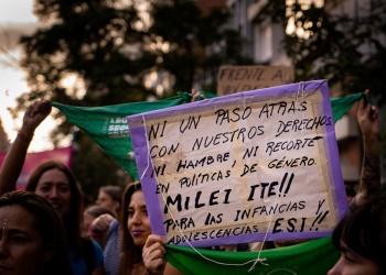 El presupuesto para prevenir y atender la violencia de género cayó un 90% en Argentina