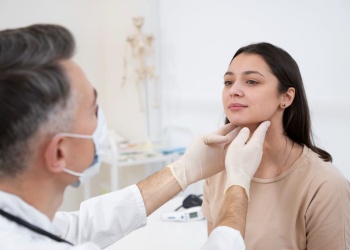 “A veces se atribuye al estrés lo que en realidad es un problema hormonal”