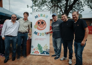 Passalacqua participó del programa “Mirar Mejor” y entregó equipamiento vial en 9 de Julio