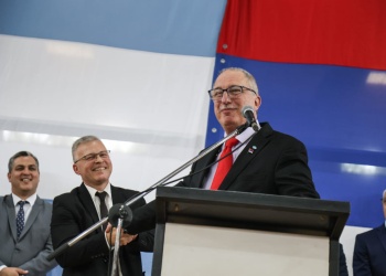 Passalacqua encabezó el acto por el 106° aniversario de Puerto Rico