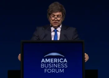 Milei elogió a Trump, criticó al alcalde electo de Nueva York e invitó a invertir en la Argentina