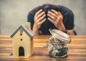 Gastos incontrolables: el endeudamiento de las familias anotó un nuevo récord