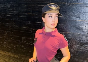 “Por necesidad”: rompió el silencio la policía tiktokera, suspendida por sus videos