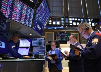 Con suba de bonos en Wall Street, el riesgo país perforó los 650 puntos