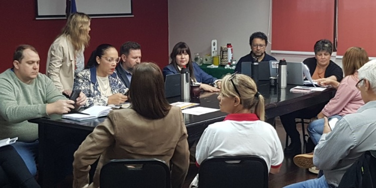 SALARIO FUERA DE DISCUSIÓN. La mesa técnica con gremios no tenía en agenda la discusión del salario docente.