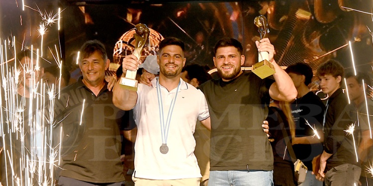 EN LO ALTO. Salinas, Bachke y Rodríguez, estandartes de un equipo que se ganó su lugar en el Torneo Federal A.