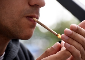 Los jóvenes misioneros casi no buscan ayuda para dejar de fumar