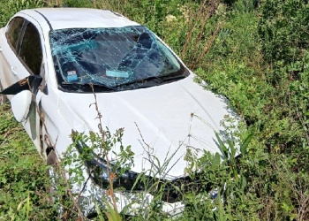 Mártires: remisero despistó y volcó con su auto en la ruta Provincial 103