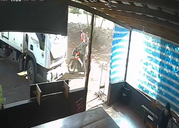 A los tiros en la ruta: motochorros atacaron a balazos un camión para robar la recaudación