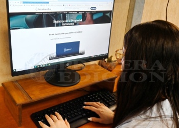 El calvario de la chapa que no llega: casi dos años  “en el limbo” y doble gasto para algunos