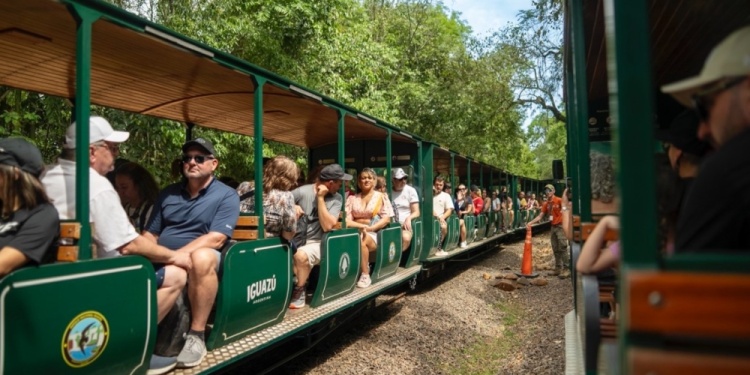 CLAVE. El Tren Ecológico de la Selva, le aporta confort y calidad al PNI.