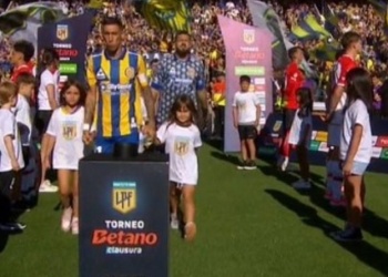 Nunca visto: Estudiantes y un pasillo “de espaldas” a Central por ser “campeón” de la tabla anual