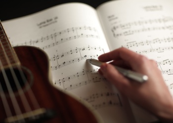 Crean programa federal para fomentar la dramaturgia y la composición musical