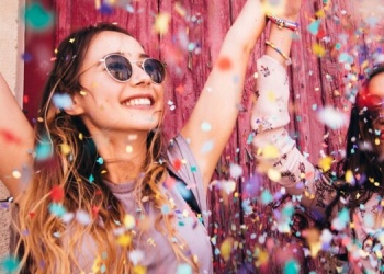 Los tres colores que eligen las personas más influyentes, según la psicología