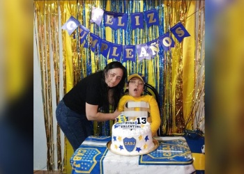 Una mujer necesita ayuda para costear el tratamiento de su hijo