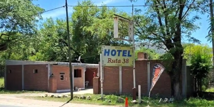 ALBERGUE TRANSITORIO. Desde el sábado 15 de noviembre la pareja alquilaba una habitación en este lugar.