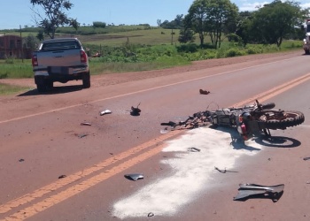 Choque entre una camioneta y una moto dejó a un joven gravemente herido en la ruta 14