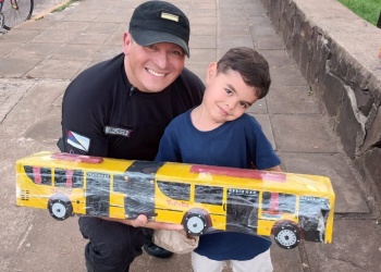 El policía que inspira sonrisas: “La alegría de los chicos es lo que me impulsa”
