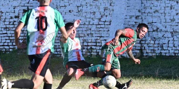 ADENTRO. Brown logró el pase luego de la victoria sobre Colonial, por 3-1.