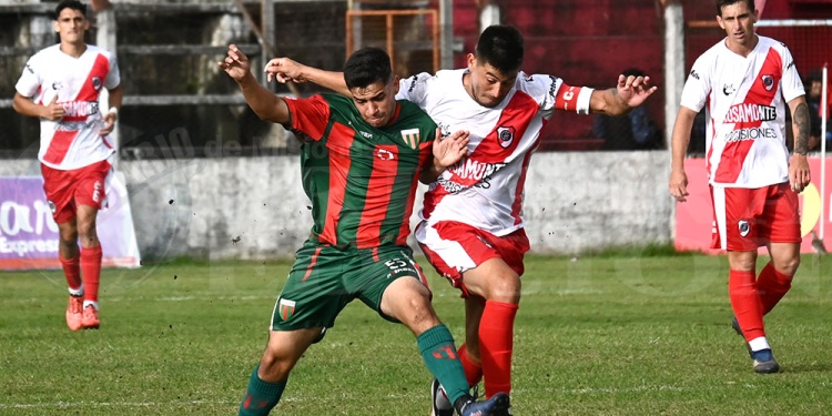 EXPECTATIVA. La Franja y el Verdirrojo quieren seguir en carrera por el ascenso.
