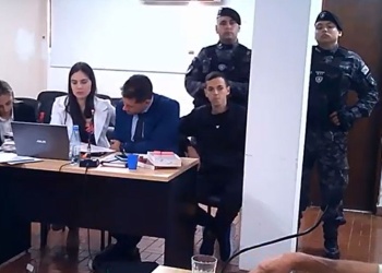 “Le expliqué a Pablito que se usan guantes para no dejar rastros ni huellas en las armas”