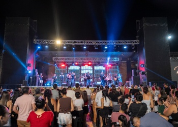 Multitudinaria convocatoria en Leandro N. Alem durante el primer fin de semana de la Fiesta Nacional de la Navidad