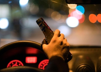 Jurídicos de Primera: Jóvenes y alcohol al volante: la cultura nocturna que desafía las políticas viales