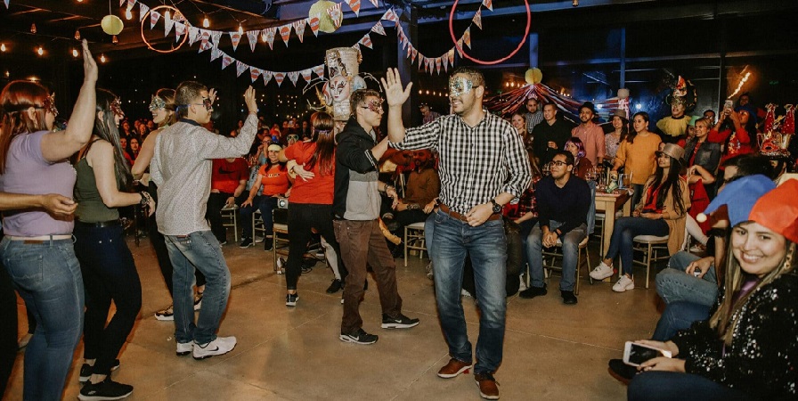 Conflicto con SADAIC: “El derecho de autor en ámbitos privados no corresponde el pago”.