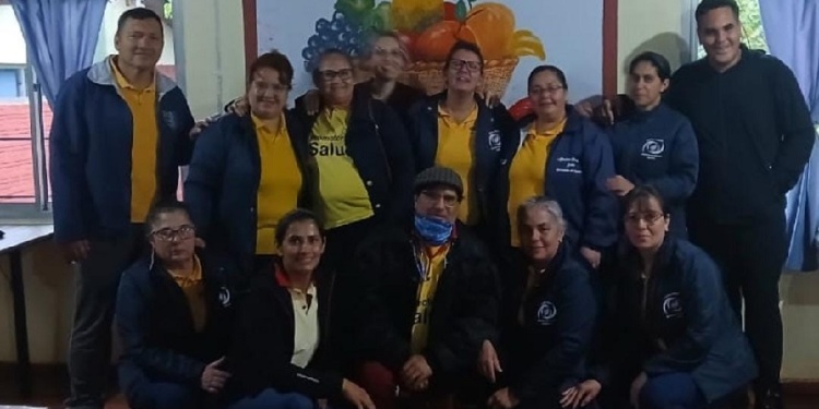 EQUIPO SANITARIO. Además de la ciudad, ofrecen servicios en cuatro CAPS cercanos.