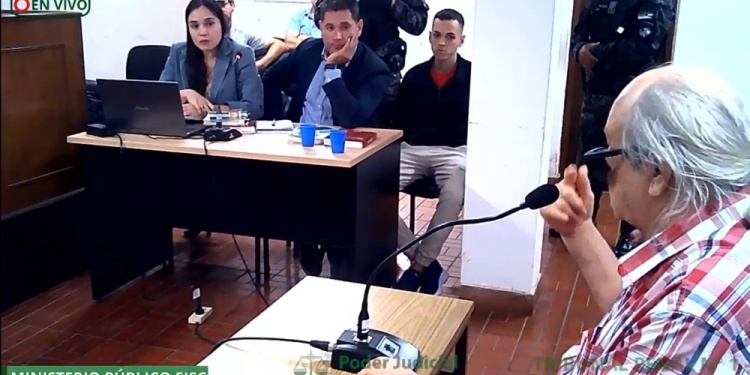 “DISCUTIMOS, LA MATÉ E INTENTÉ SUICIDARME”. Schoensfisch insistió en su versión incriminatoria ante el Tribunal Penal.