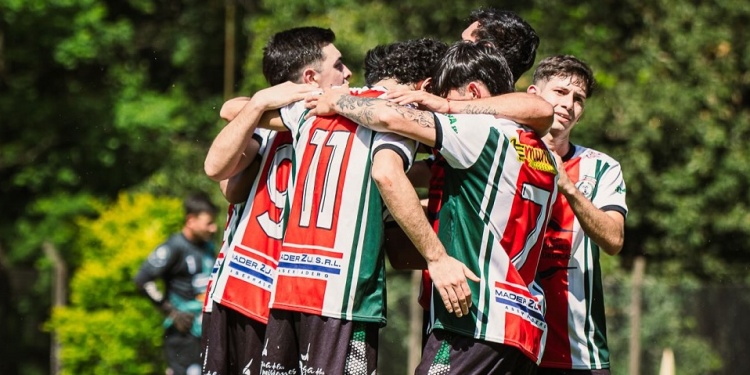 SE FESTEJA. Unión Cultural logró la victoria que necesitaba para quedar primero.