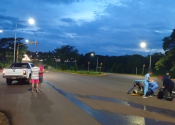 Alem: un hombre y su hijo terminaron hospitalizados tras un choque sobre la ruta 4