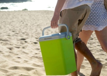 Los errores más comunes al llevar comida al río o a la playa y cómo prevenirlos