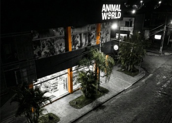 Entraron de madrugada a una conocida tienda de mascotas y se llevaron todo