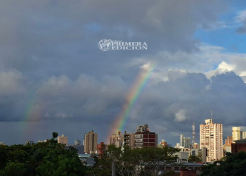 Tras la lluvia, un “medio arcoíris” pintó el cielo de Posadas: mirá las imágenes