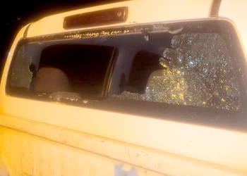 Atacaron a policías durante un disturbio: un efectivo herido y un detenido