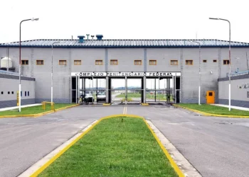 Investigan al director del SPF y a empresas proveedoras de alimentos en mal estado al penal de Ezeiza