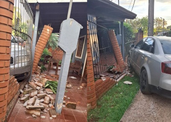 Despiste y choque contra una vivienda en el barrio Sesquicentenario