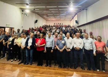 Tragedia del Yazá: distinguieron a policías, bomberos y personal de salud en Oberá