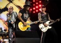 Guns N’ Roses lanzó dos canciones que quedaron afuera de un disco icónico de la banda