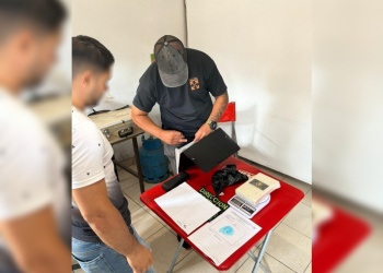 Posadas: encontró un “libro” tirado en la calle y adentro había más de un kilo de cocaína