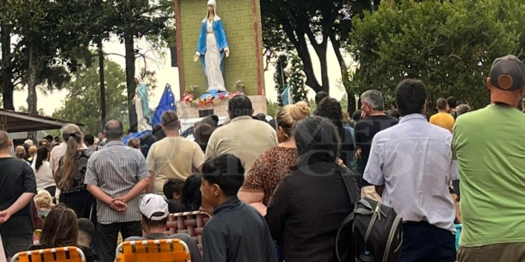 MUESTRA DE FE. Llegaron a Azara.