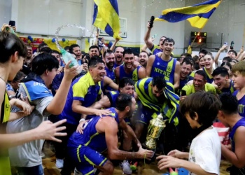 En otra batalla épica, la suerte esta vez fue Auriazul: Mitre es campeón provincial
