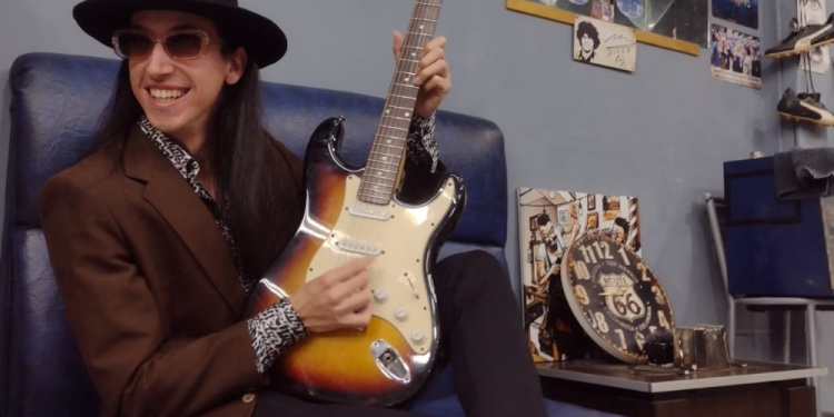 CUMPLIR UN SUEÑO. Luego de cantar seis años en espacios público y eventos, Eric Baddeley, lanzó su primer tema de estudio titulado “Cold Nights”.