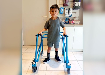 Rifa solidaria para que Nahuel siga caminando