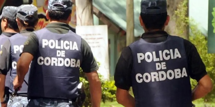 DEPARTAMENTAL CALAMUCHITA. Efectivos policiales intervienen en el caso.